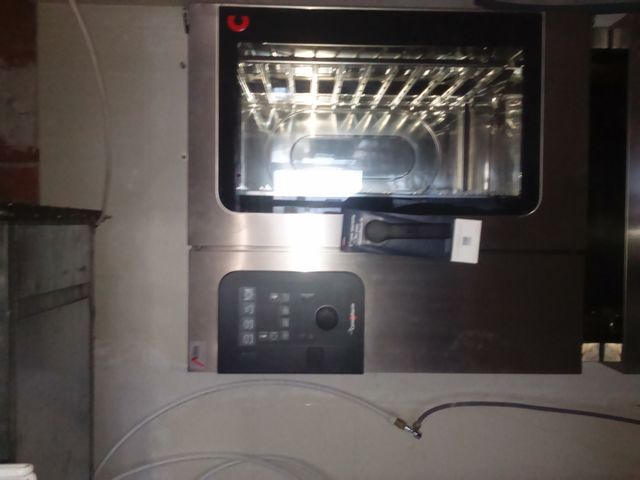instalacion de  horno convotherm restaurante lasarte marian dor.